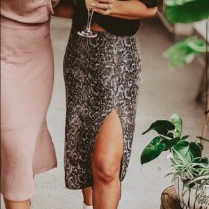 Snakeskin print skirt